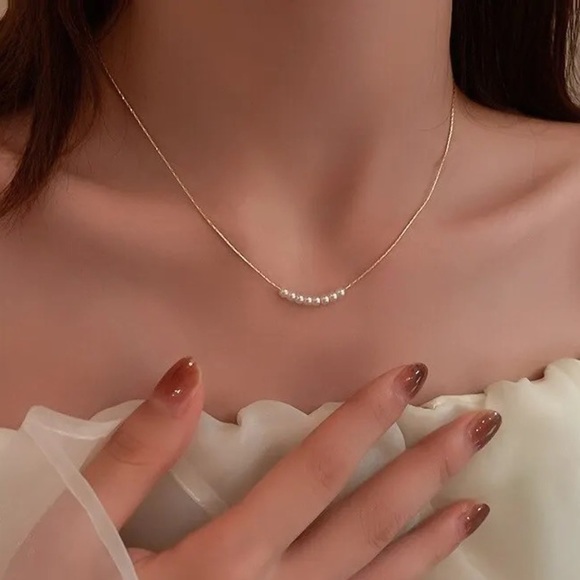 Jewelry - 💖5 items for $25 Sale!💖 Simulated Pearl Necklace